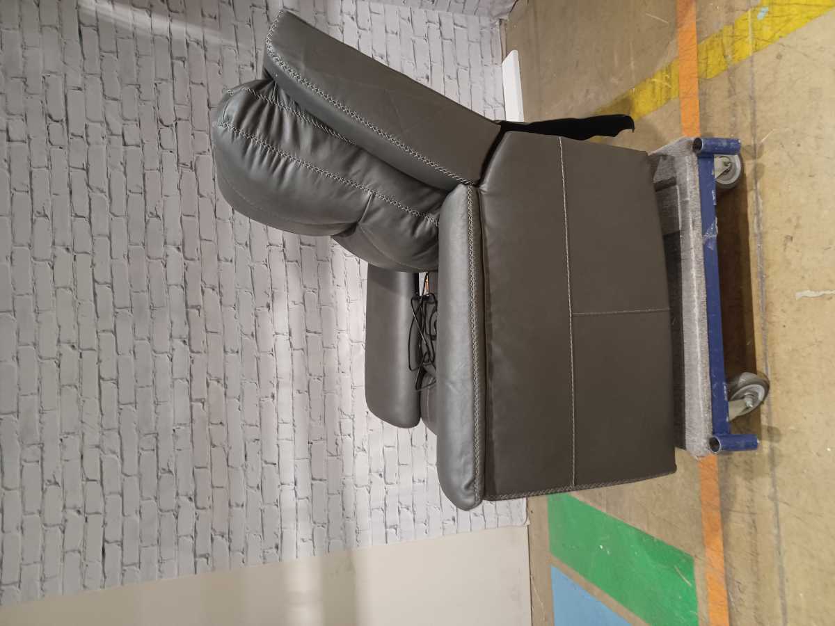 Dearview-Exclusive Power Recliner - Gallery Image 6